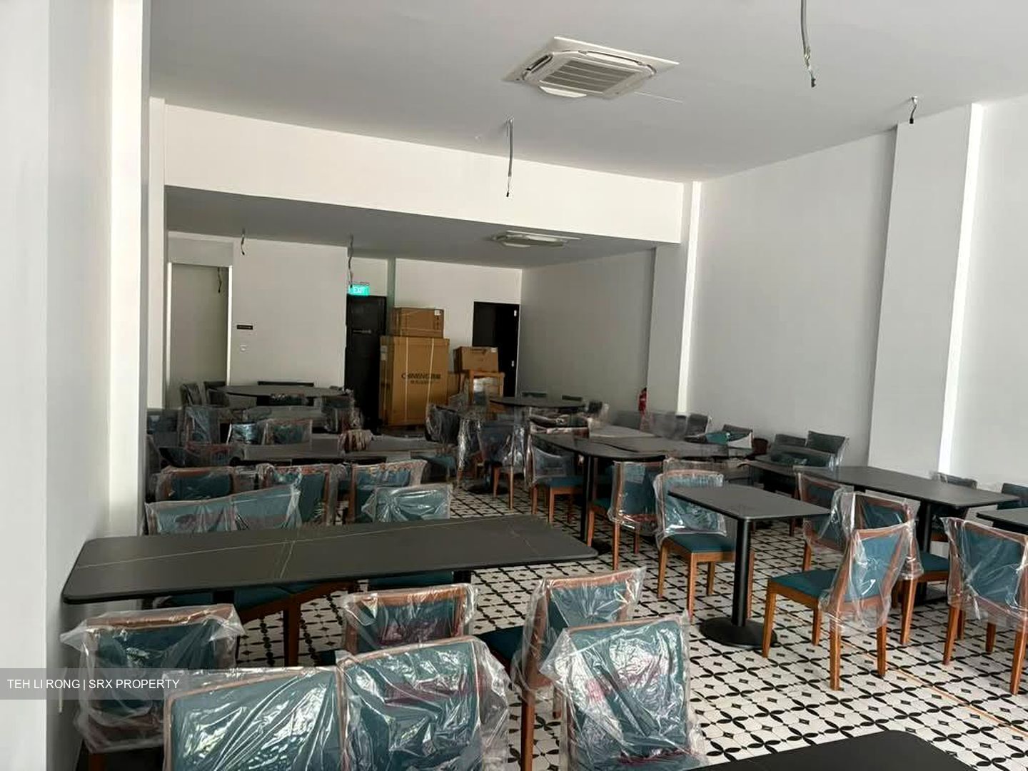 Yio Chu Kang Road (D19), Retail #599576451
